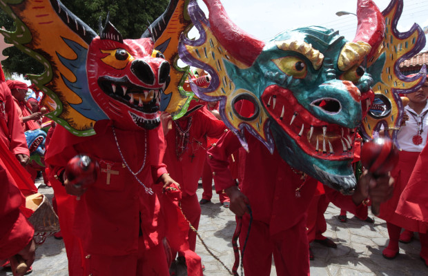 DIABLOS DANZANTES DE YARE