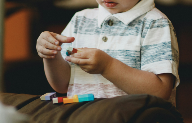 Reportan que alumnos con autismo viven rechazo de docentes por desconocimiento | Televen