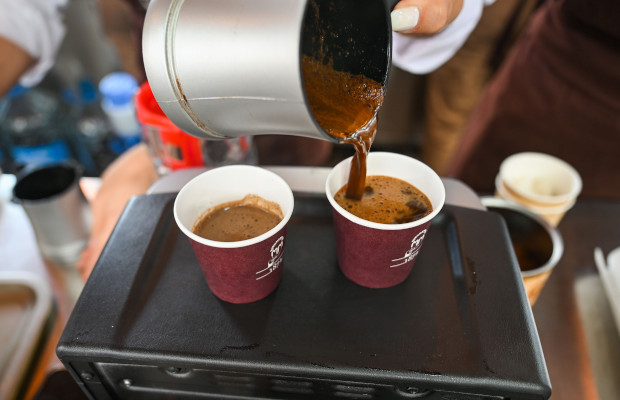 Café y salud renal: ¿Cuántas tazas puedes tomar sin riesgo?