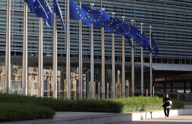 Comisión Europea apuesta por el teletrabajo para ahorrar energía | Televen