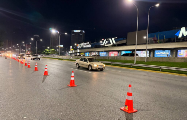 autopista Valle-Coche 