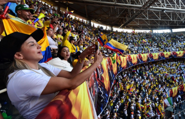 Candidatos colombianos cerraron campaña electoral de cara a los comicios