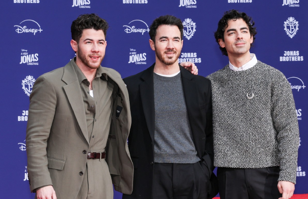 Los Jonas Brothers lanzaron su propio podcast