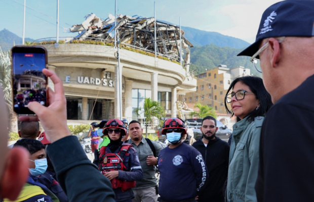 Gobierno evalúa daños en La Guaira y coordina asistencia en Los Caracas tras sismo