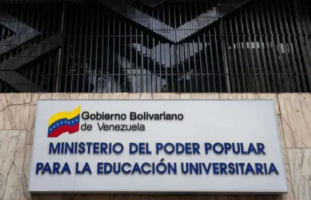 Retoman atención presencial para trámites del MinEducación Universitaria en Caracas