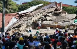 Suben a 312 las víctimas mortales y superan los 4.600 heridos por el sismo en Colombia