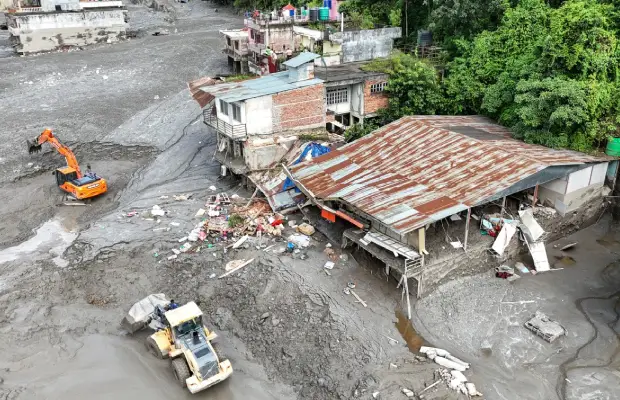 Desbordamiento del río Bhote Koshi deja al menos 289 muertos y mil 400 desaparecidos