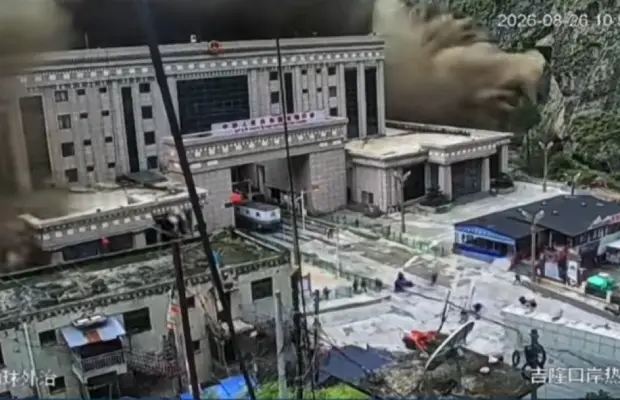Riadas en la frontera entre China y Nepal dejan al menos 16 muertos
