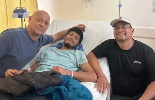 Tras 15 días atrapado en una cueva submarina, hallan con vida a pescador en Veracruz