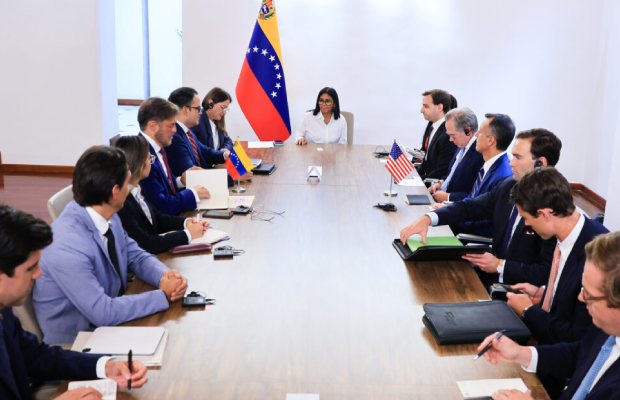 Presidenta encargada se reunió con delegación del Departamento de Estado y del Tesoro de EE. UU.