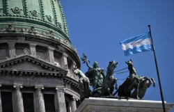 Pobreza en Argentina aumentó 32,3% en el primer semestre de 2026