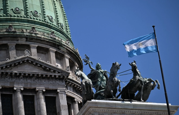 Pobreza en Argentina aumentó 32,3% en el primer semestre de 2026