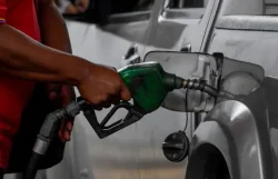 Conductores denuncian fallas en suministro de combustible subsidiado