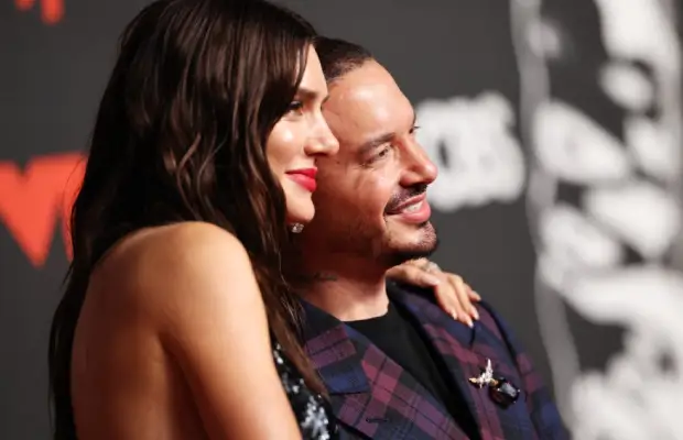 Valentina Ferrer y J Balvin
