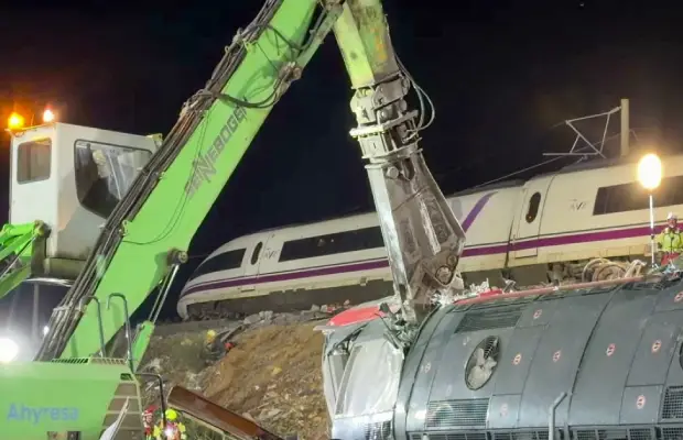 España: Asciende a 69 la cifra de fallecidos tras colisión ferroviaria en Toledo