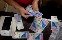 El efectivo en circulación cayó 58% en Argentina